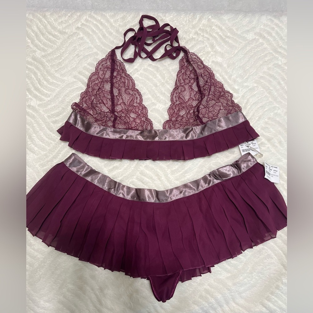 Frederick’s of Hollywood Merlot Lace Pleated Lingerie Set NWT Size XL